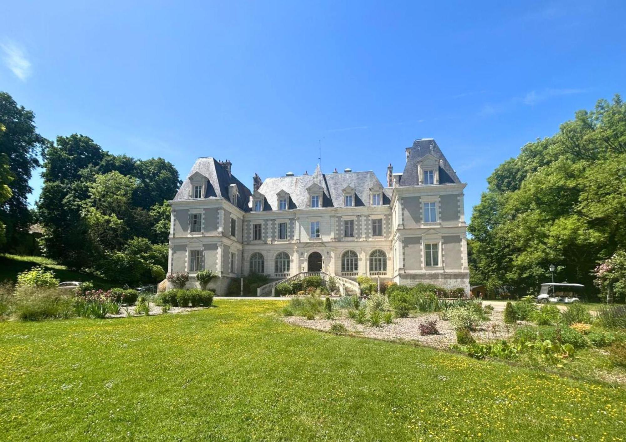 Chateau De Saint-Bohaire Exterior photo